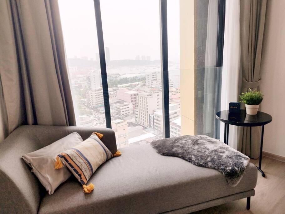 Apartment Edge Luxury Ocean View Pattaya
